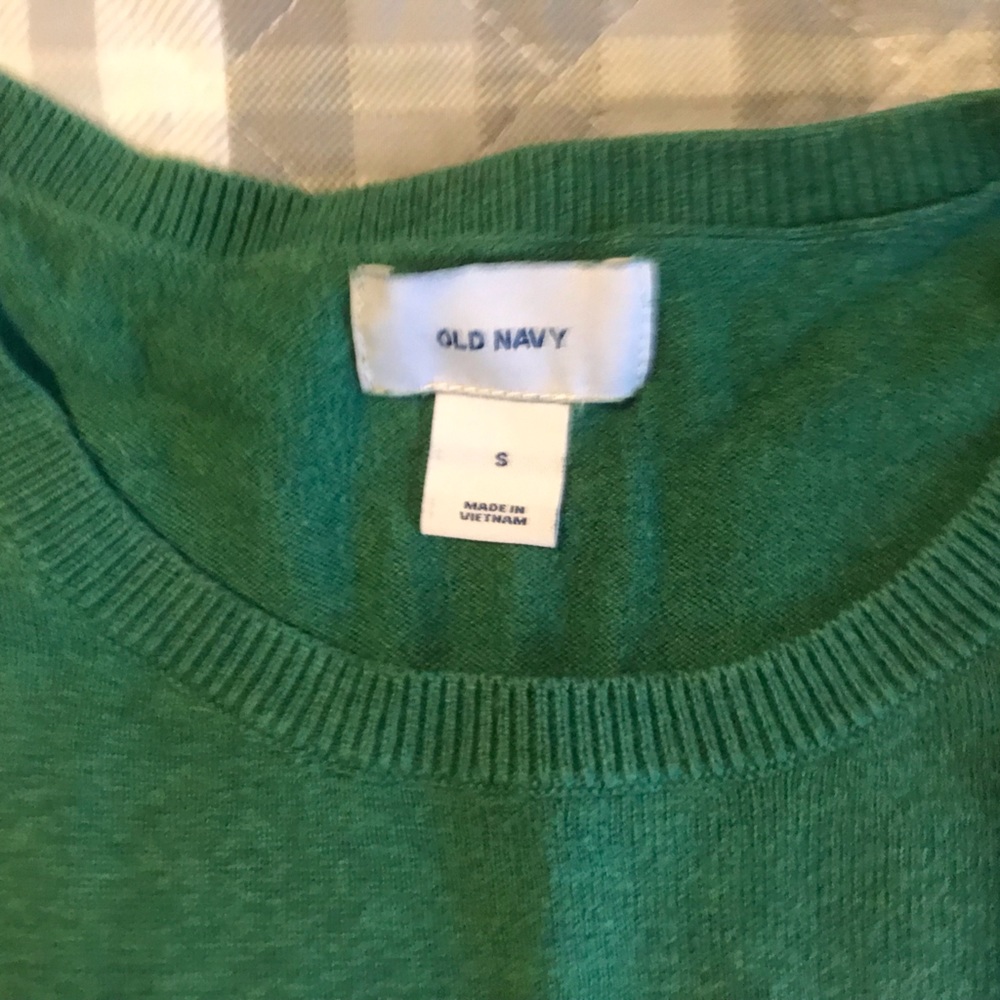 Old Navy green sweater